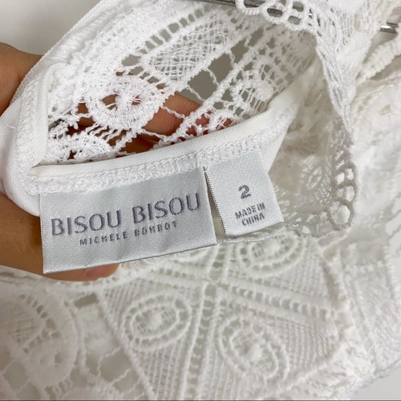 Bisou Bisou White Scallop Lace High Mock Neckline Sheath Mini Dress Size 2 - Picture 10 of 13